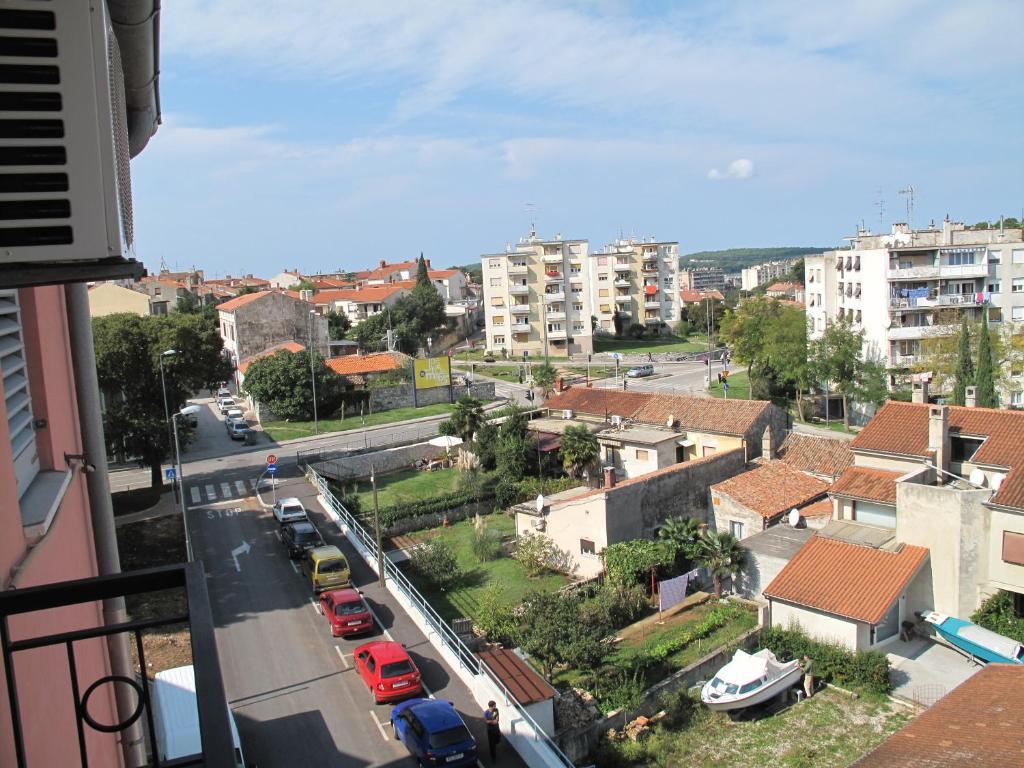 Apartment Pula Center - Near The Central Bus Station Екстериор снимка