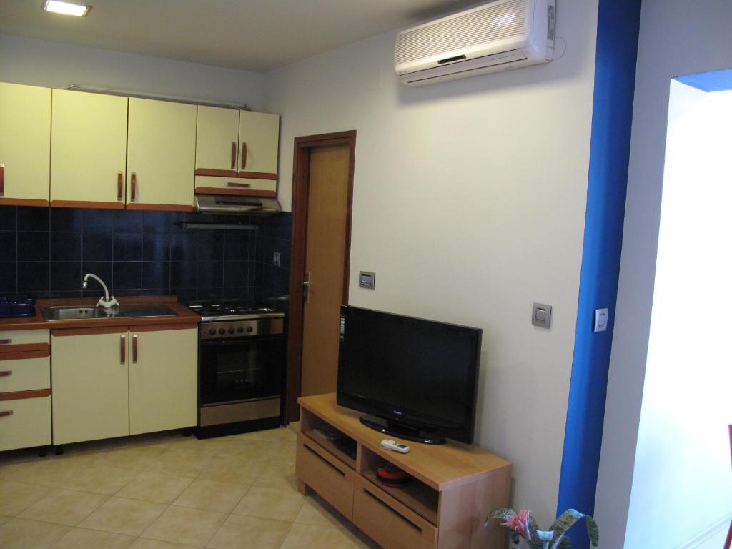 Apartment Pula Center - Near The Central Bus Station Екстериор снимка